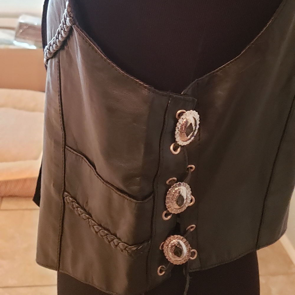 LEATHER WEAR Black Vintage Leather Biker Vest, L - Picture 2 of 2